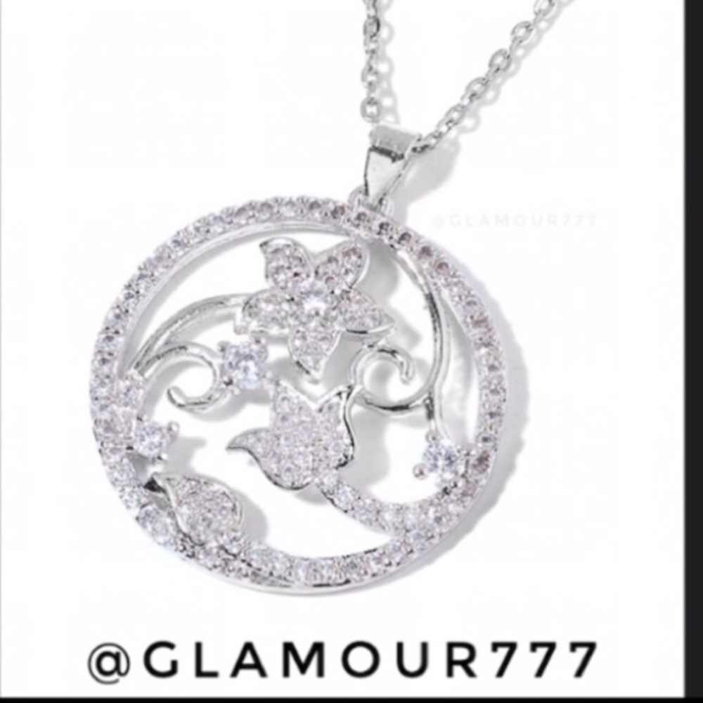 🛍White CZ  Pendant Necklace